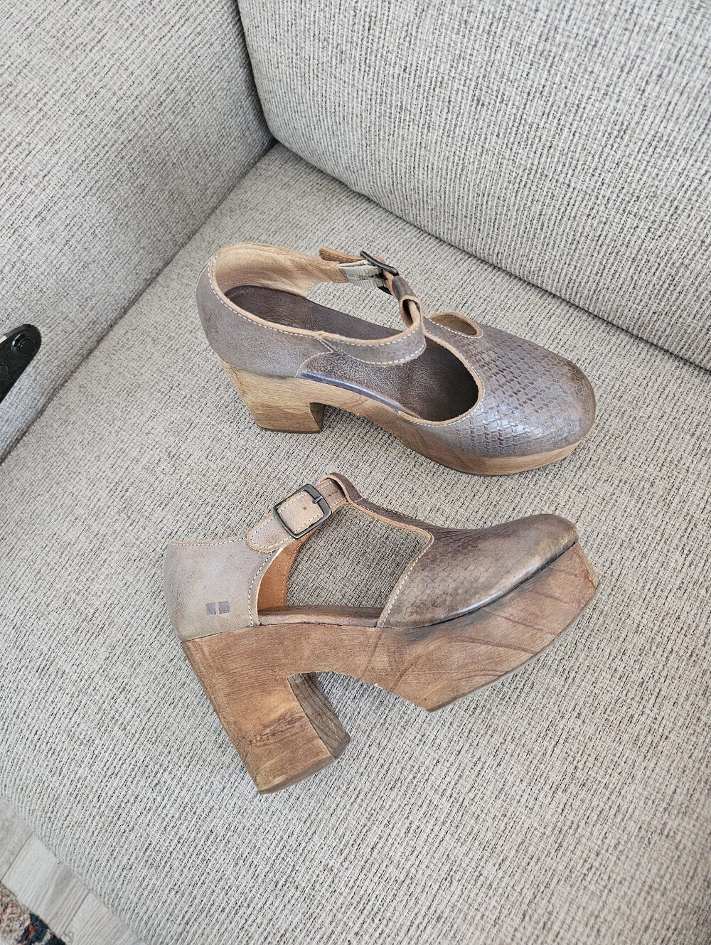 Bedstu Turner Platform Heels Size 7 - Picture 2 of 10